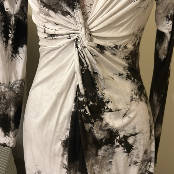 NWOT Beautiful Michelle Jonas dress - Picture 5 of 7